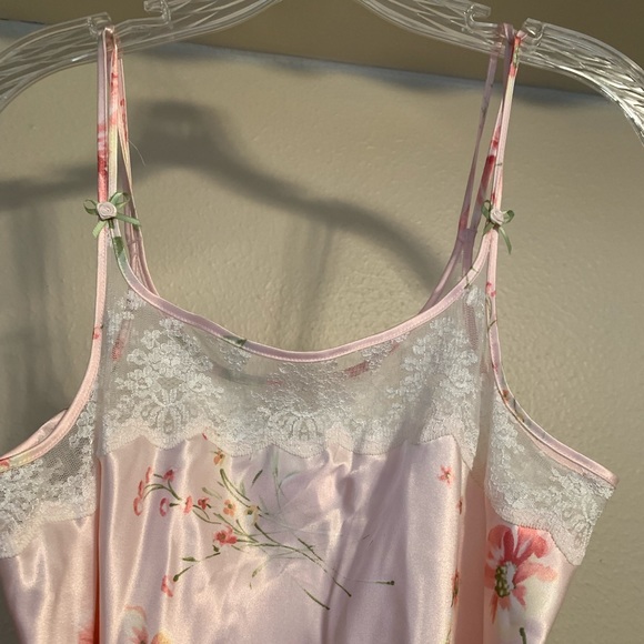 Oscar de la Renta Satin Nightgown - Picture 1 of 5